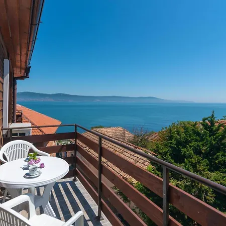 Royal Blue With Sea View In Old Konukevi Misivri