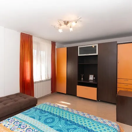 게스트하우스 Royal Blue With Sea View In Old 네세부르