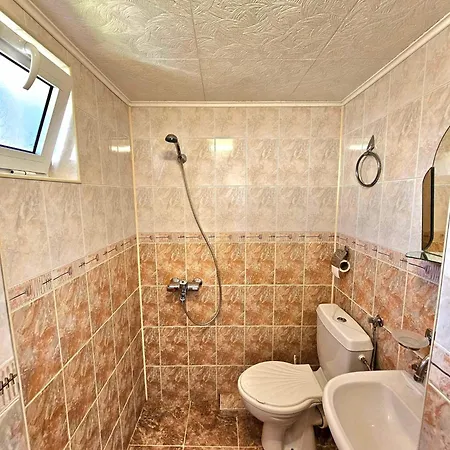 Royal Blue With Sea View In Old 게스트하우스 네세부르