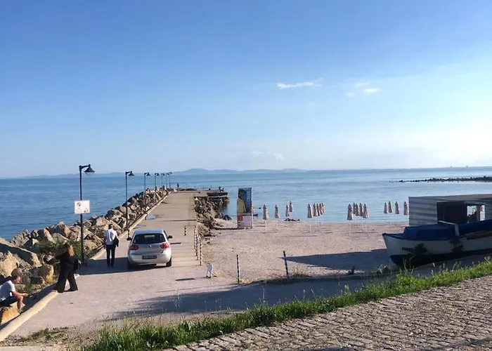 Royal Blue With Sea View In Old 4*