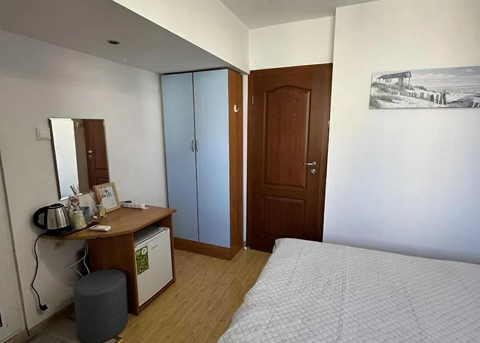 Royal Blue With Sea View In Old Konukevi