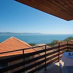 Къща за гости Royal Blue With Sea View In Old Несебър