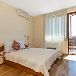 Royal Blue With Sea View In Old 3* Несебър
