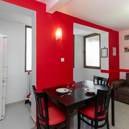 Pensión Royal Blue With Sea View In Old 3*