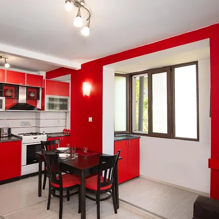 Guest house Royal Blue With Sea View In Old