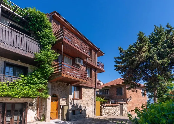 Guest house Royal Blue With Sea View In Old 4*